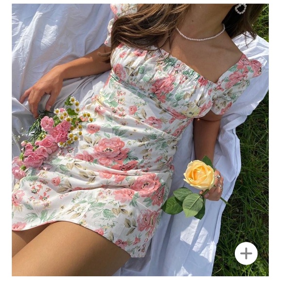 Princess Polly Dresses & Skirts - NWT floral dress